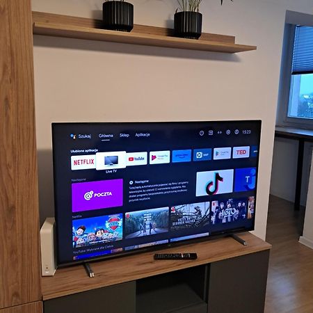Kawalerka 28M Salon Z Kuchnia Centrum נובי סאוז' מראה חיצוני תמונה