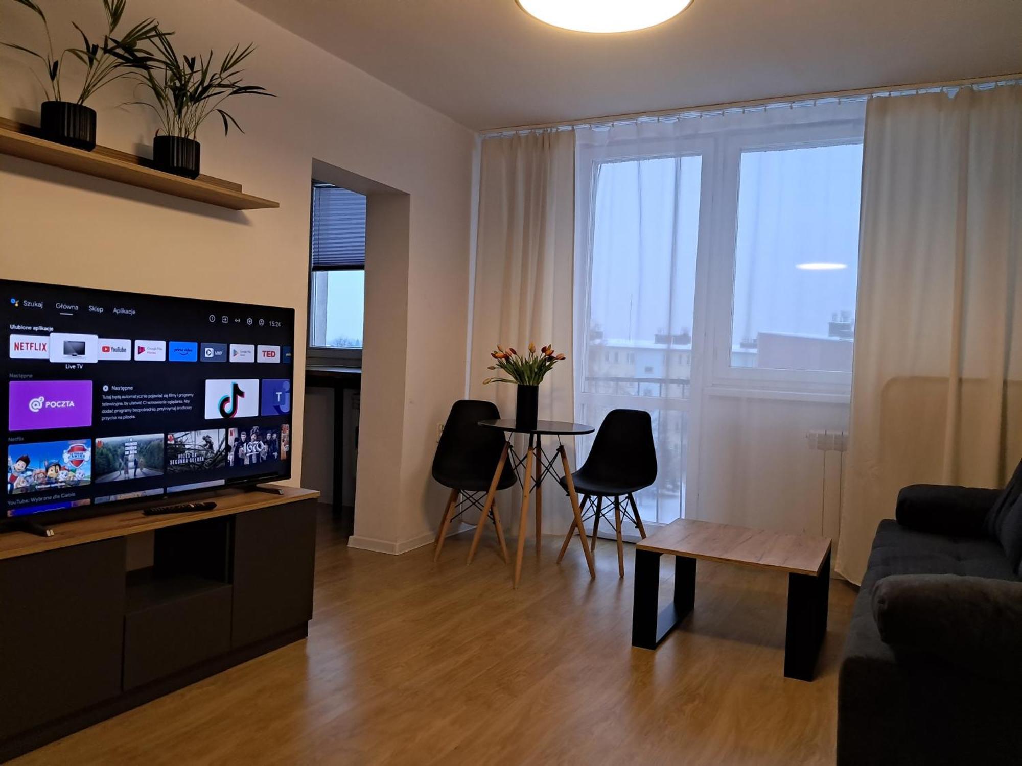 Kawalerka 28M Salon Z Kuchnia Centrum נובי סאוז' מראה חיצוני תמונה